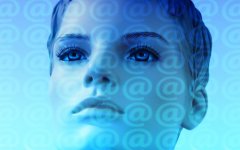 巴西小型飞机坠毁致4人遇难